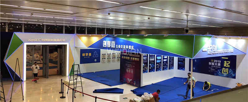 廣州展廳裝修設(shè)計(jì)公司廣州嘉年華展臺設(shè)計(jì)搭建效果圖